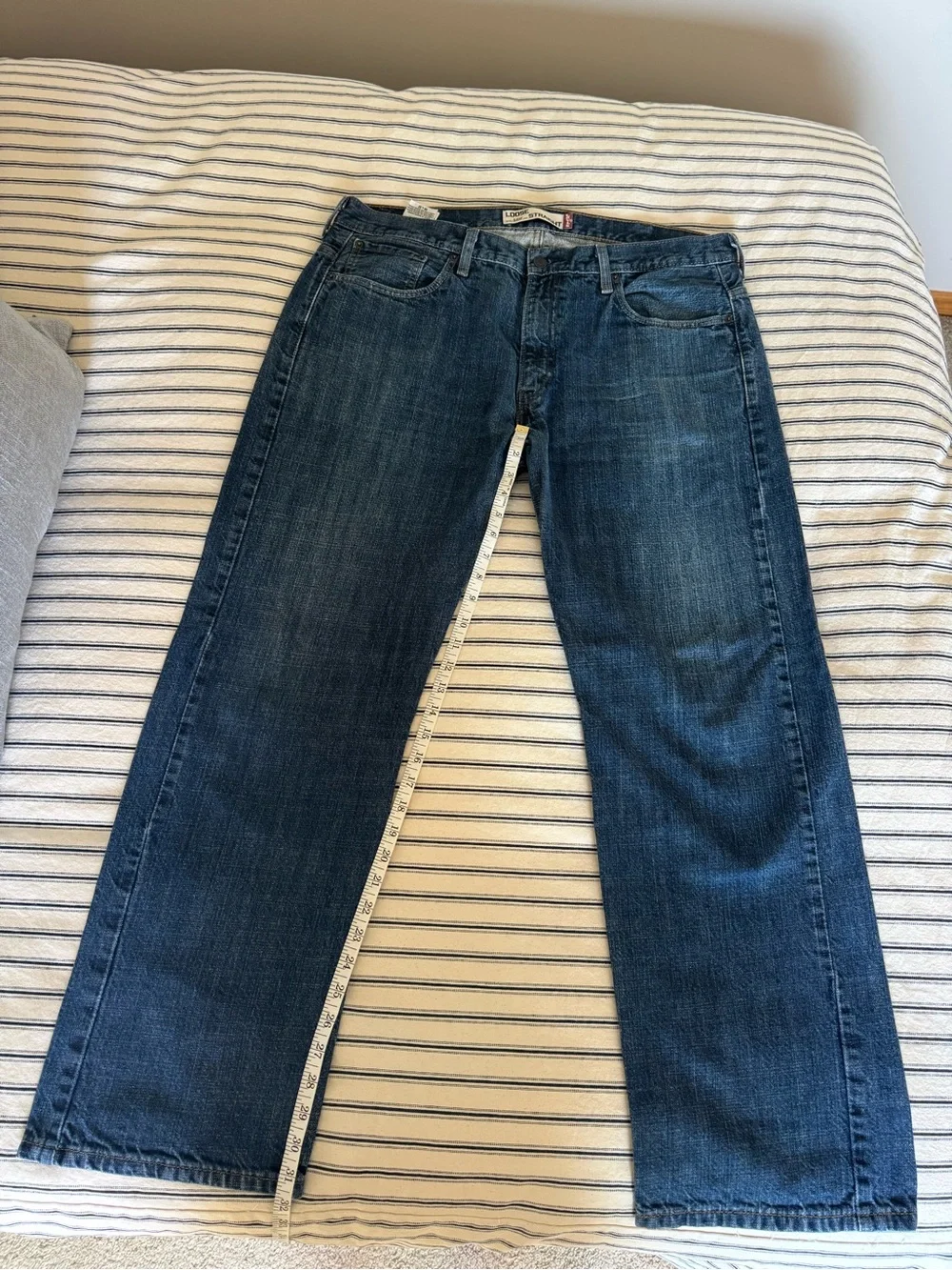 Levi’s 569 Loose Straight Leg Baggy Jeans 38 x 32 Medium Wash